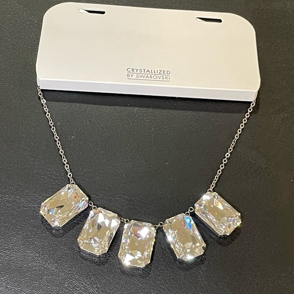 Crystallized by Swarovski Elegant Silver Necklace with Crystal Accents - Picture 2 of 4